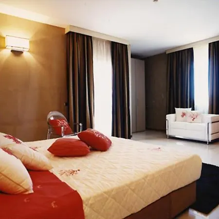 מלון Esperidi Park