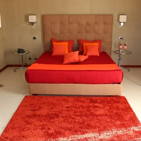 Esperidi Park מלון