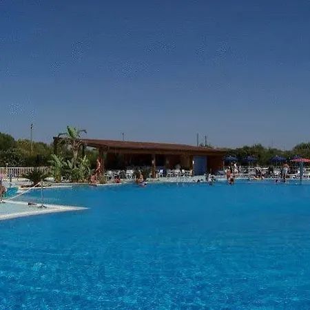 מלון Esperidi Park