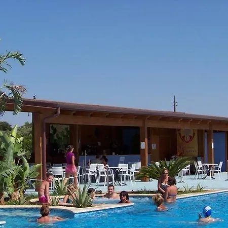 מלון Esperidi Park 4*