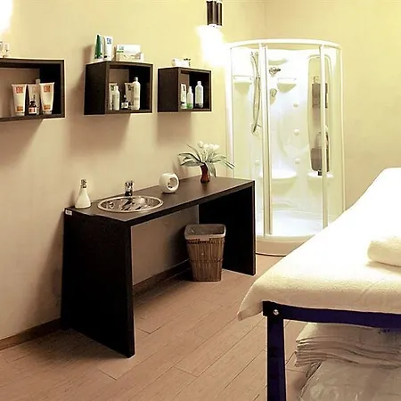 Esperidi Park Hotel 4*