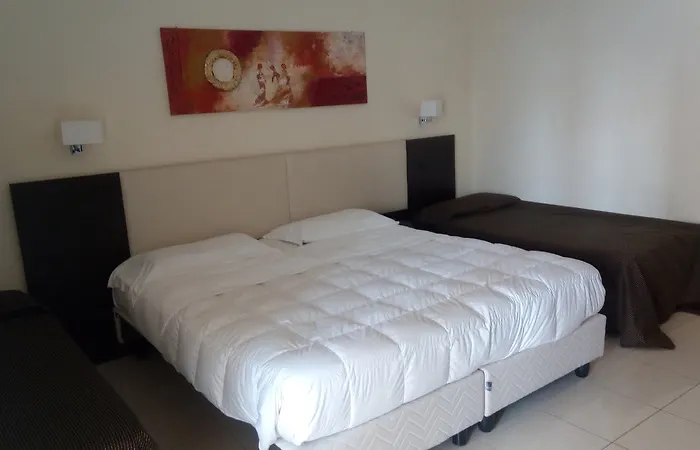 Esperidi Park 酒店